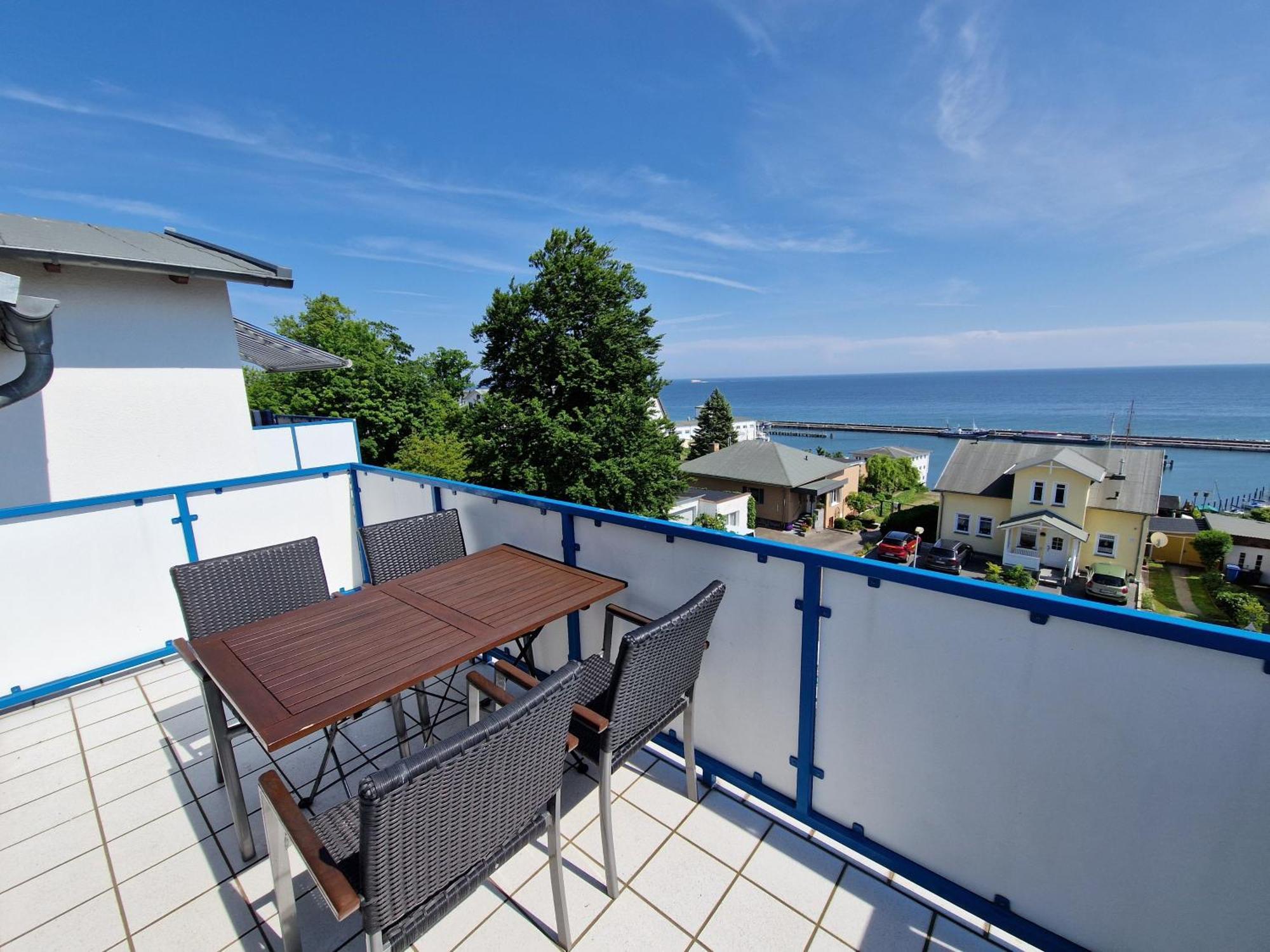 Ferienwohnung Lorenz Sassnitz Bagian luar foto
